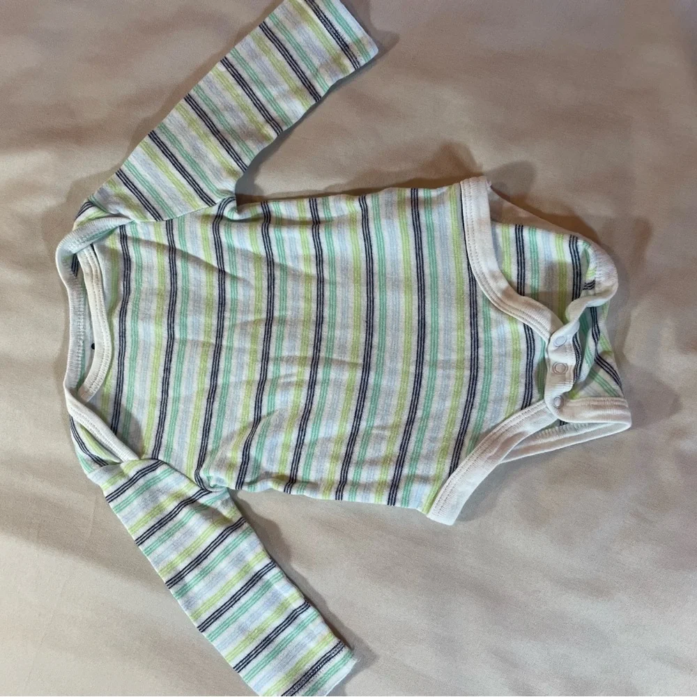 Assorted Boys’ One Pieces Sets w/Fleece Hoodie, Multiple Brands, Size 0-3 months